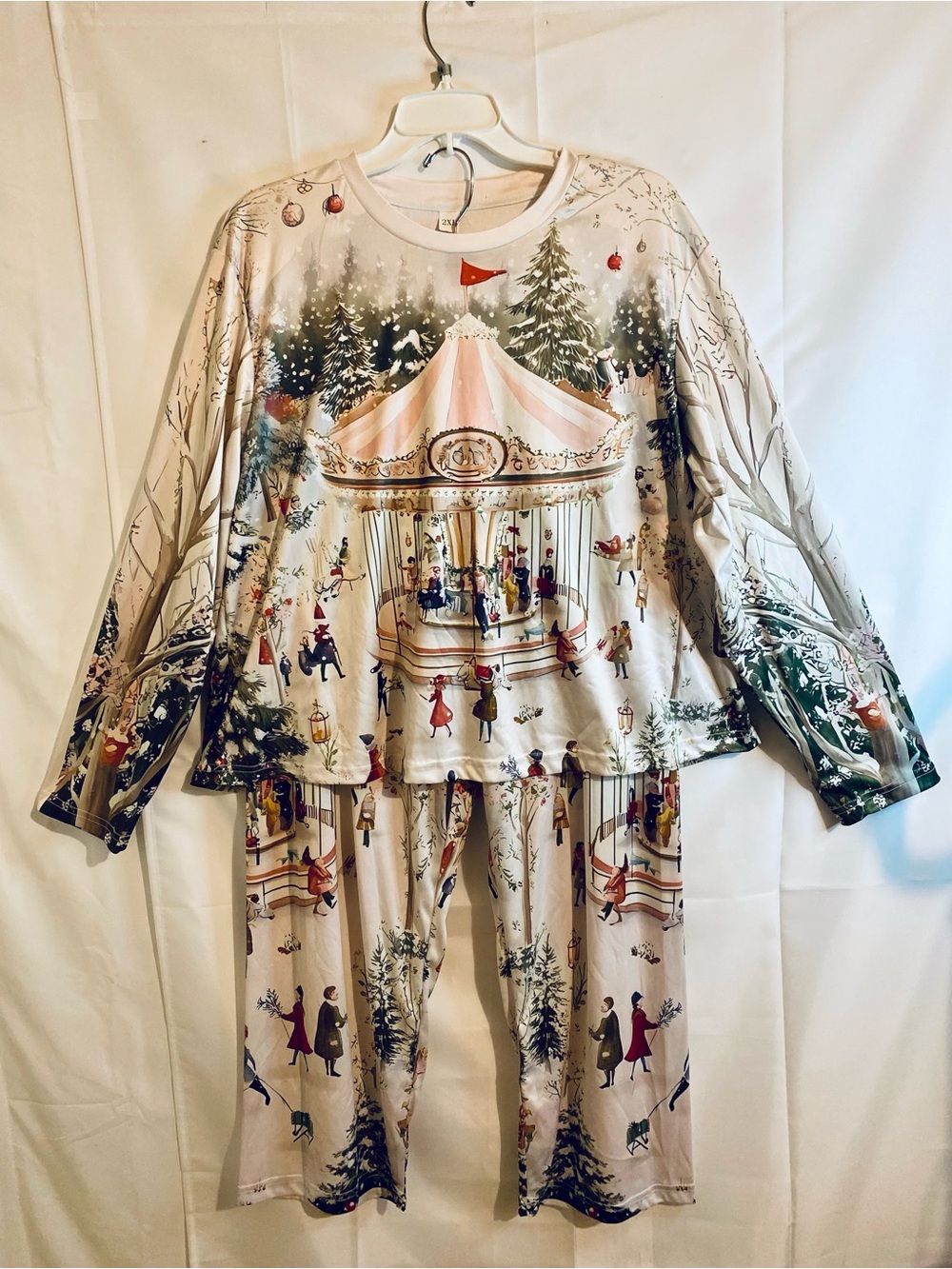 Women’s Winter Carousel Pajama Set - Cream Christmas Holiday Print Size 2XL
